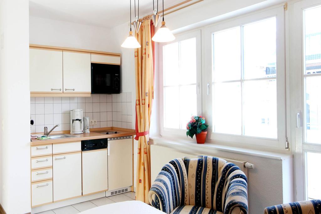 Apartmán Haus Volksbank By Rujana Binz Exteriér fotografie